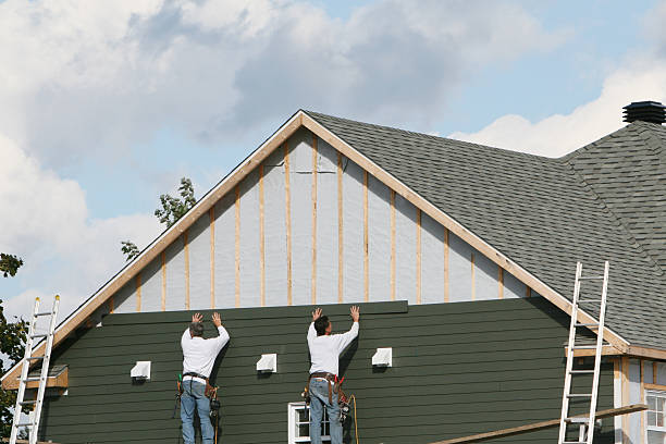 Professional Emergency Siding Repair technician working in Hamburg, PA